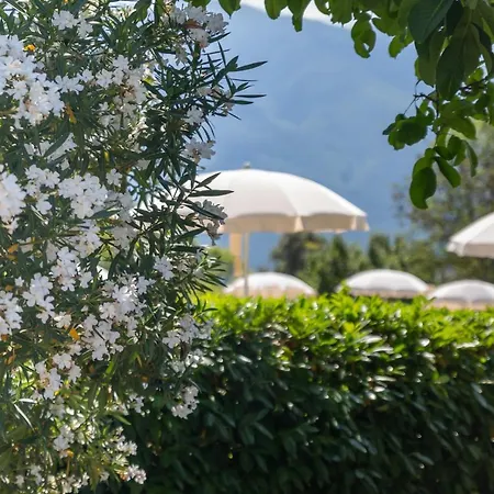 Park Zanzanu Готель 4*