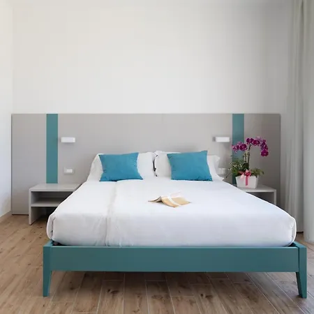 Park Zanzanu Готель 4*